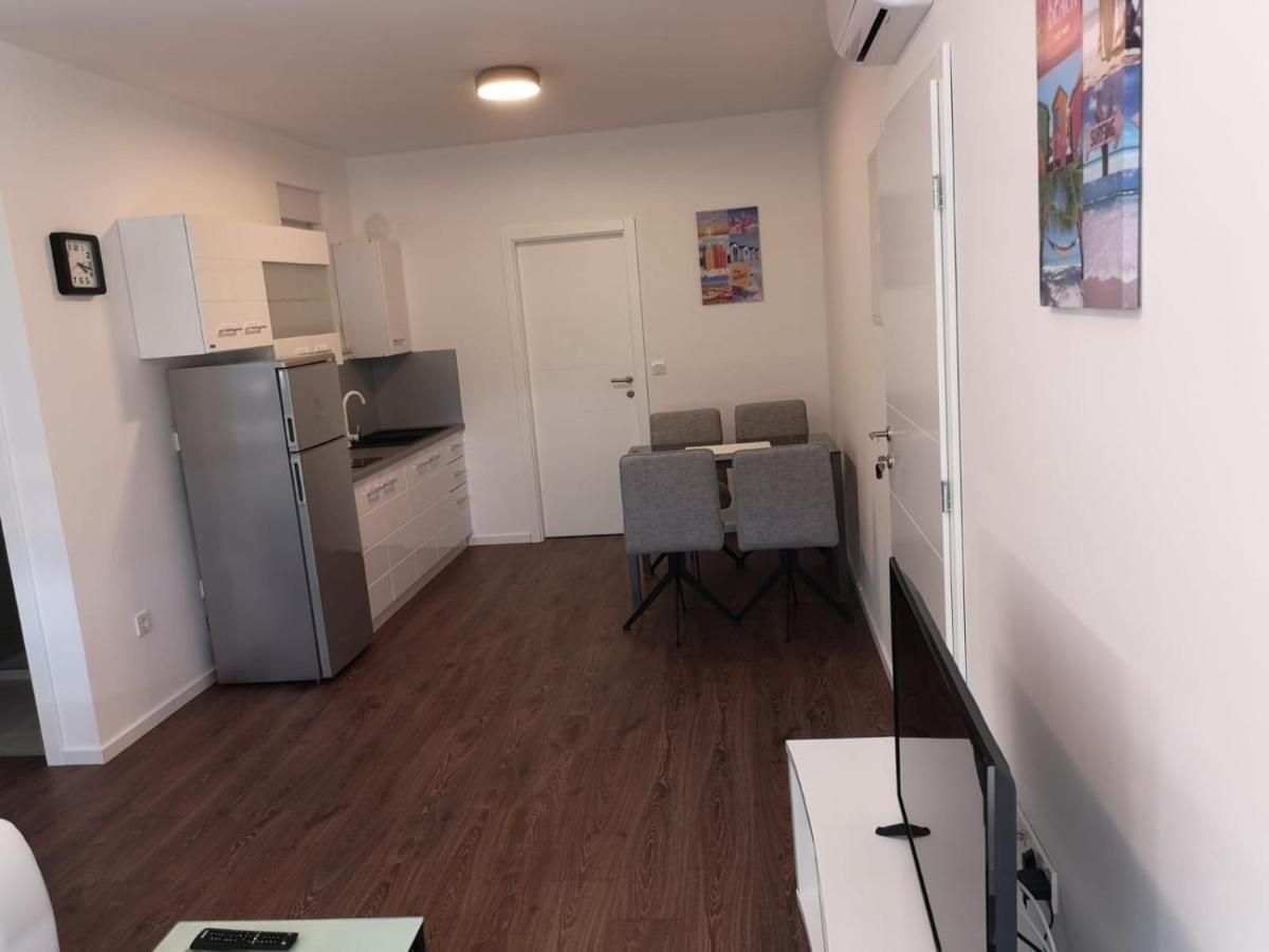 Navis Apartment Супетарска Драга Екстериор снимка