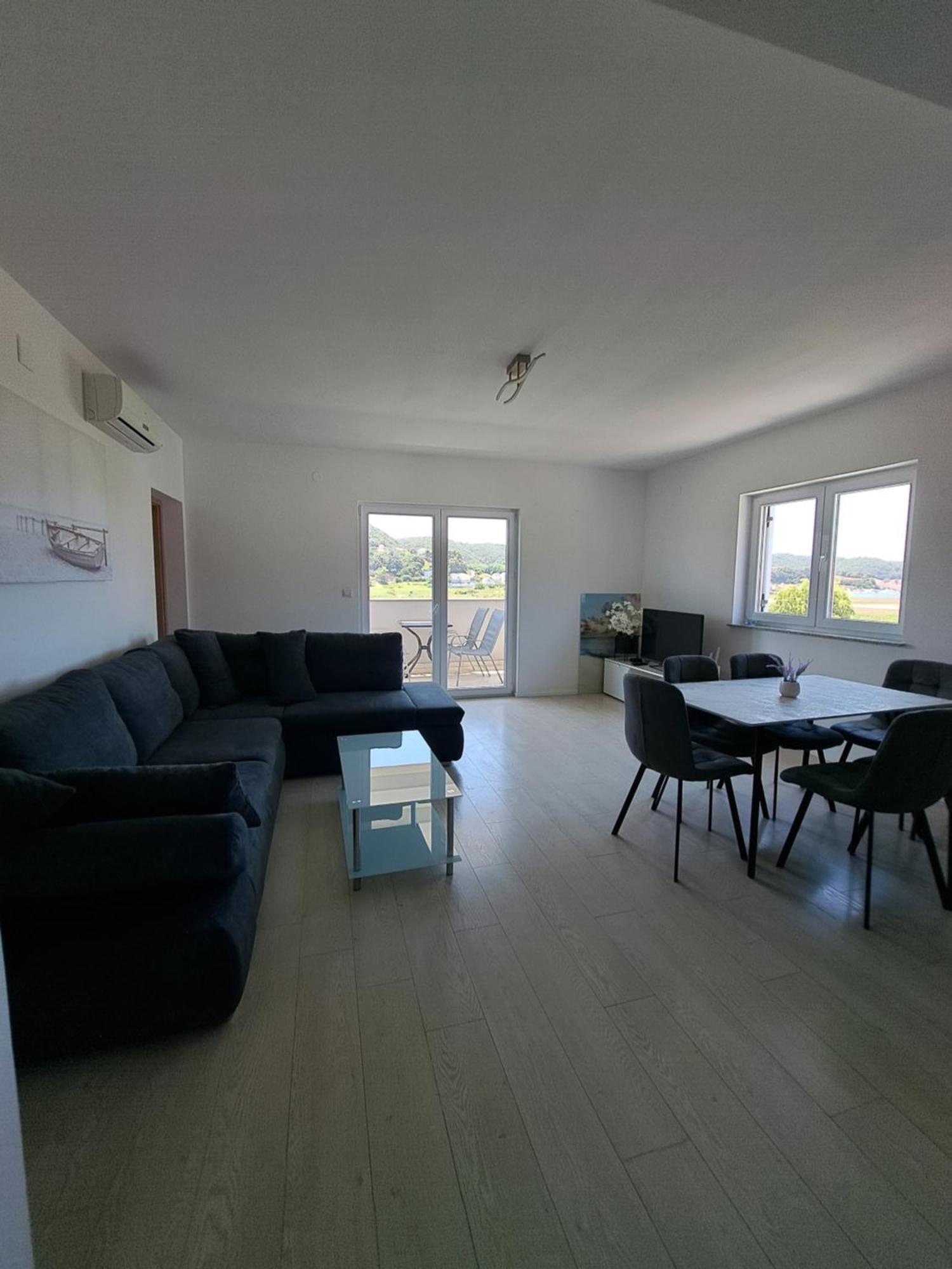 Navis Apartment Супетарска Драга Екстериор снимка